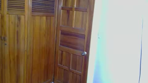 sienna online show from April 18, 1:46 pm