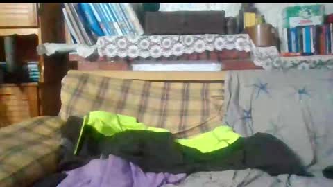 Snapshot of vuda77 chatting on January 24, 6:25 pm oscar online show from January 24, 6:25 pm