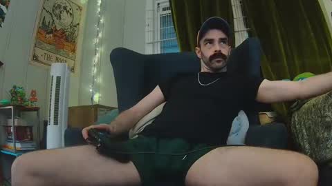 w0lf_359 online show from March 28, 3:52 am