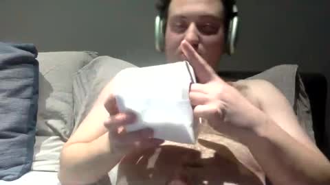 wowaweeman online show from February 13, 7:31 pm