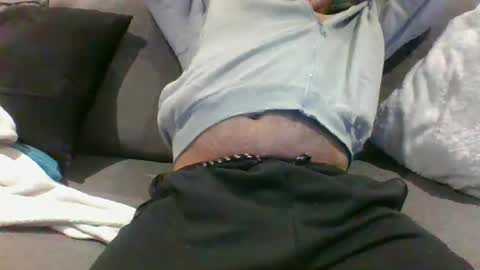 walker033 online show from February 7, 7:07 am