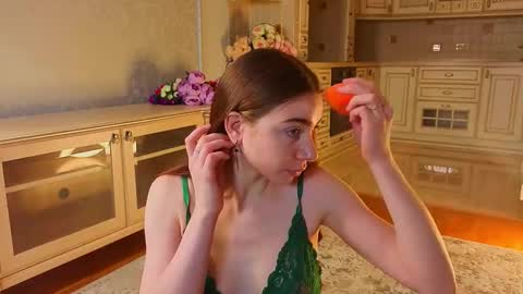 hello guys im Lilian online show from November 5, 3:19 am