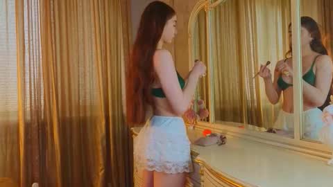 hello guys im Lilian online show from November 8, 5:32 am