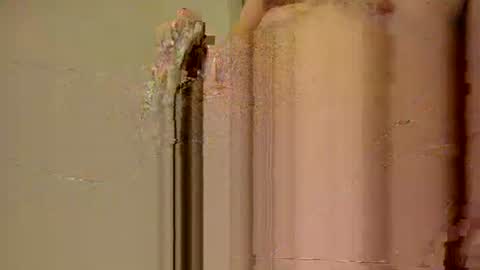 Snapshot of want2cum4gal chatting on January 9, 8:01 pm want2cum4gal online show from January 9, 8:01 pm