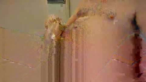 Snapshot of want2cum4gal chatting on December 22, 10:04 pm want2cum4gal online show from December 22, 10:04 pm