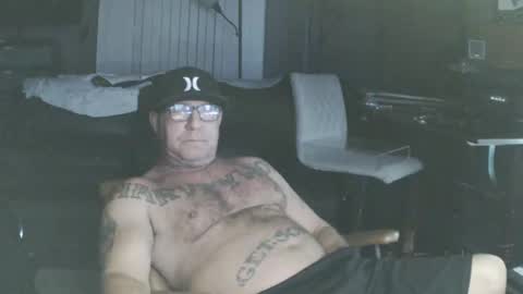 inittogetitin online show from February 10, 12:30 pm