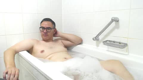 Snapshot of watchmecum78 chatting on October 19, 9:25 am watchmecum78 online show from October 19, 9:25 am