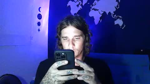 wave_boyy online show from April 4, 1:56 am