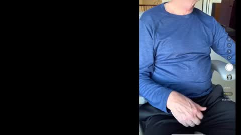 Luvs To Play. online show from December 5, 1:44 pm