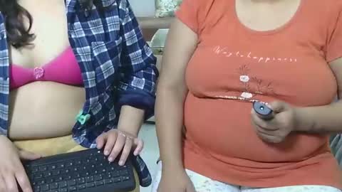 khushiwife kabirhubby kavyasexy gf online show from February 11, 4:05 am