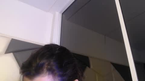 Snapshot of we_n_you chatting on September 27, 1:53 pm Trixie 3 online show from September 27, 1:53 pm