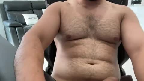 Weapon X online show from February 6, 1:27 am