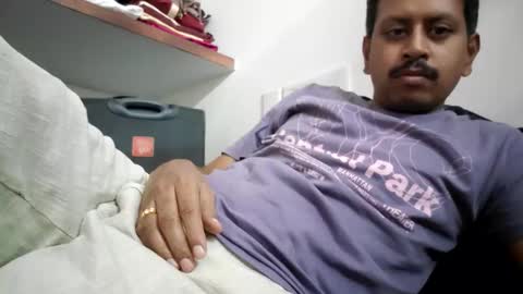 sexyguy online show from December 4, 11:43 am