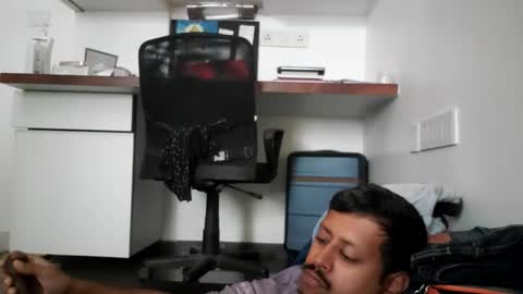 sexyguy online show from February 18, 6:02 am