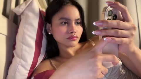 Maggie online show from October 6, 5:53 pm