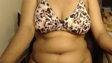 mina online show from December 17, 12:12 pm