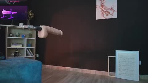 Wednesday  Birthday show   December 18 online show from March 12, 6:32 pm