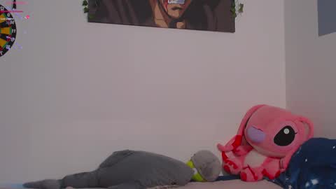 Snapshot of weed_princesss chatting on September 13, 12:18 pm  moon  online show from September 13, 12:18 pm