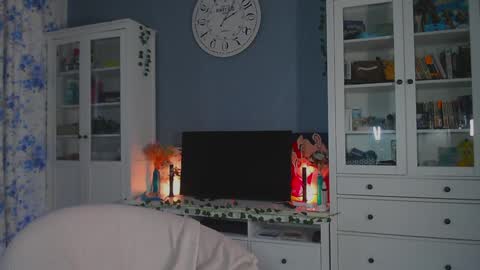 Snapshot of weed_princesss chatting on January 31, 11:56 am  moon  online show from January 31, 11:56 am