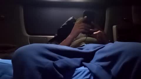 wellhung19781 online show from April 5, 2:25 pm