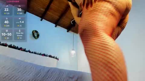 Wendolyn online show from December 5, 2:48 pm