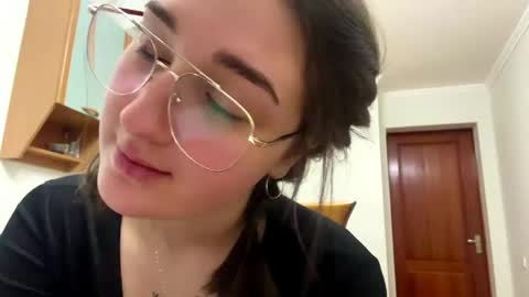 Anna online show from April 17, 4:31 pm