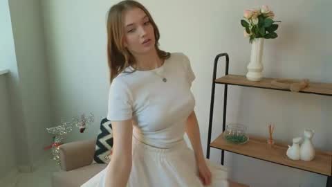 Elsa online show from June 4, 2:34 pm