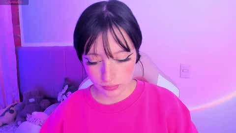 Wenstacie INDEPENDENT MODEL online show from September 30, 2:00 am