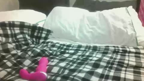 werewaiting4u online show from October 5, 9:44 pm