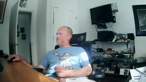Snapshot of weseeyouwatching chatting on September 23, 10:27 pm weseeyouwatching online show from September 23, 10:27 pm