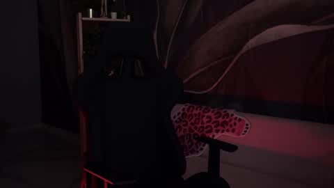 little girl who is always rightLisa online show from November 17, 1:08 am