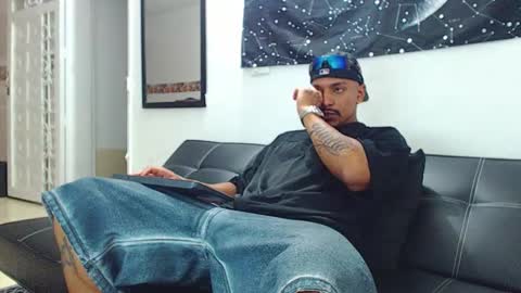 Wesley Rogger online show from November 9, 11:07 pm