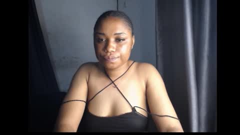 queen online show from December 27, 10:37 pm