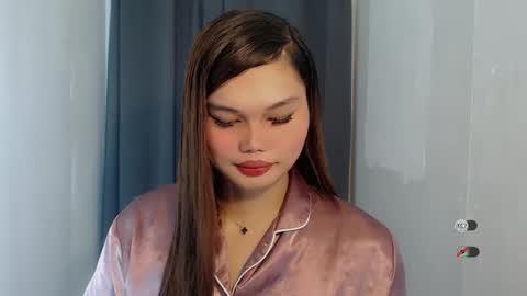 wet_velvet_xo online show from February 3, 5:05 am