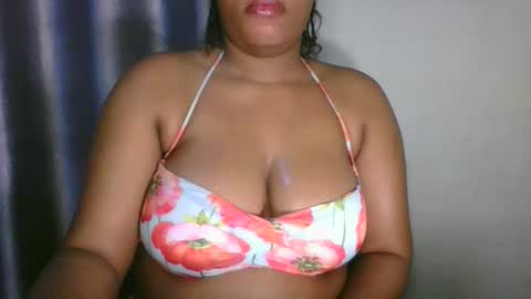 wetfatpussy_ online show from March 3, 6:37 pm
