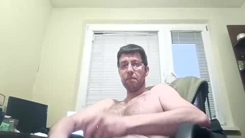 stoffy online show from April 6, 3:48 am