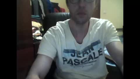 stoffy online show from April 10, 1:22 am