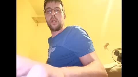 stoffy online show from March 2, 12:31 am