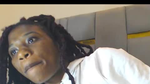 Whinebby online show from December 18, 3:24 am