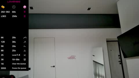 Max online show from October 3, 2:53 am