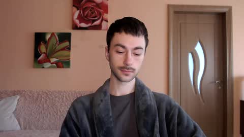 Tom online show from April 21, 1:07 pm