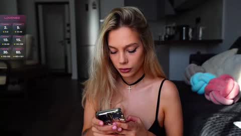 Kate  online show from February 10, 9:47 am