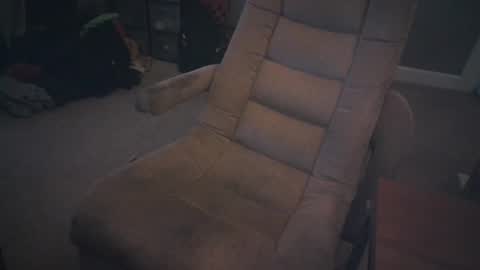 whitedogdaddy online show from January 1, 3:03 pm