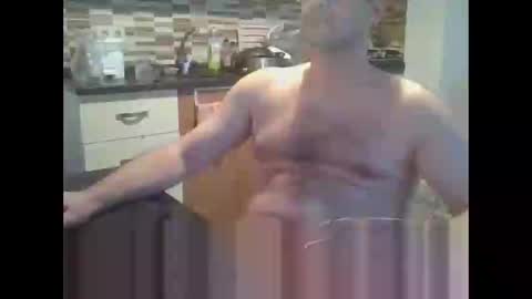 erhandemirci1987 online show from October 22, 6:31 pm