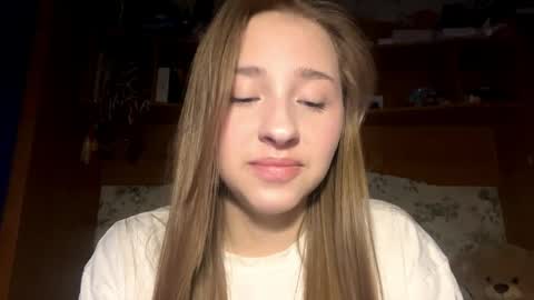 Vicky online show from April 3, 10:06 pm