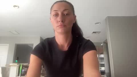 iamwhitneyoc online show from May 25, 9:21 pm