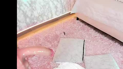whitneyyfox online show from July 14, 10:21 am