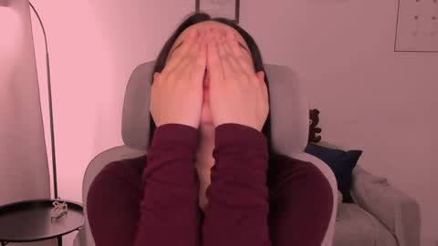 whoislulu online show from April 9, 8:25 pm