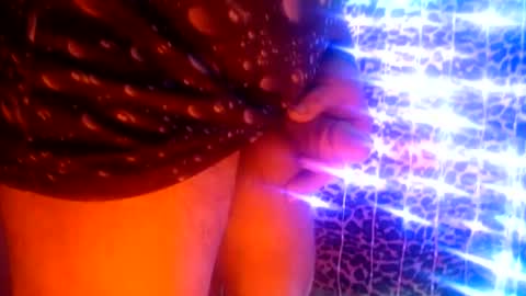 whor4mor online show from January 24, 5:00 pm