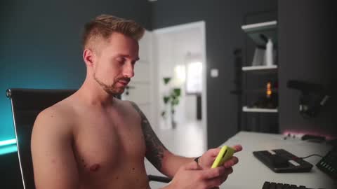 NiceeeCock online show from January 14, 9:45 am